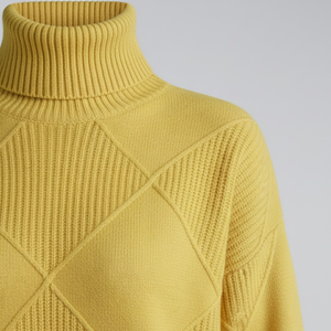 Esme | Women’s Cozy Roll-Neck Sweater